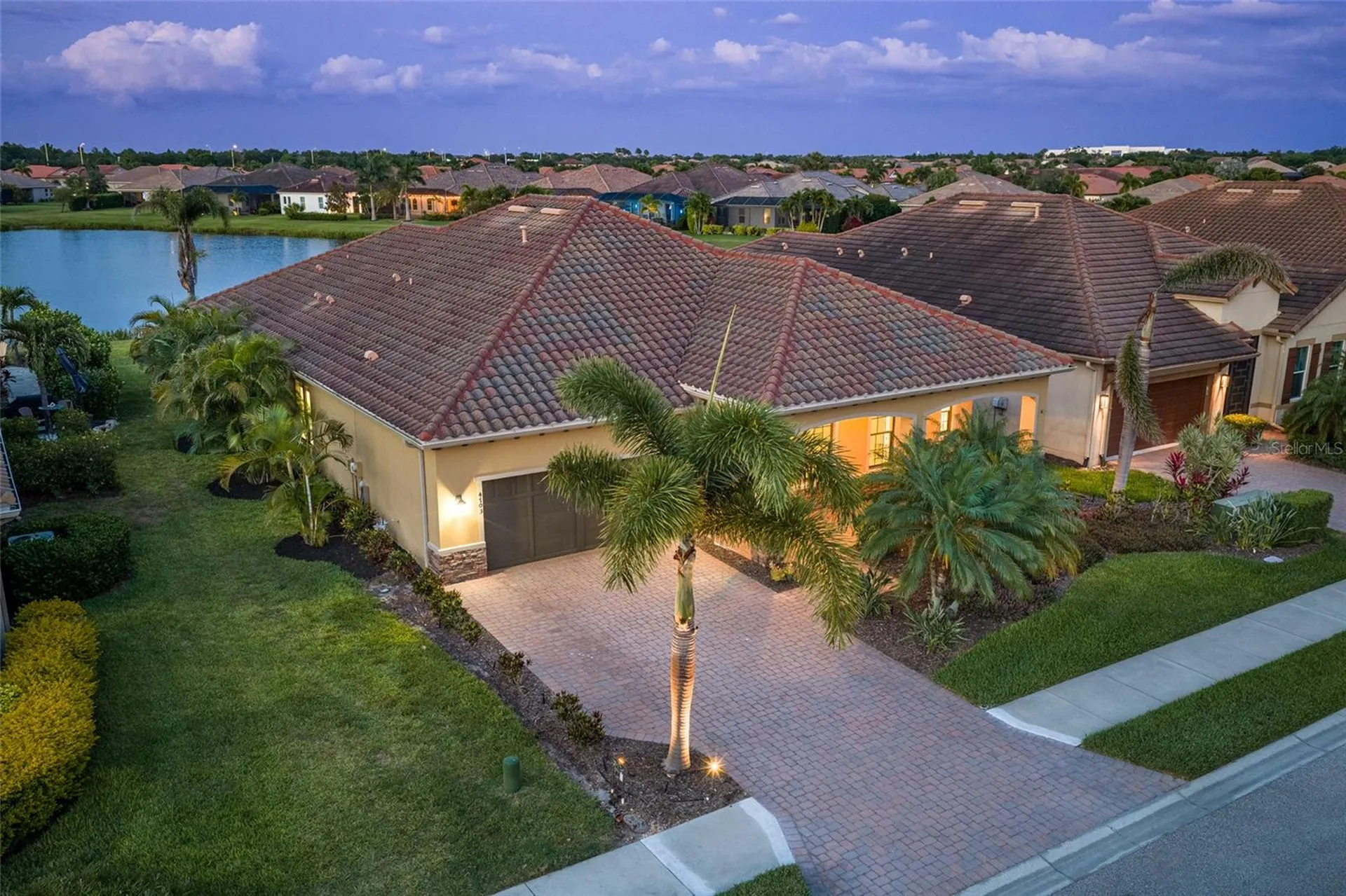 4703 Tobermory Way Bradenton FL 34211