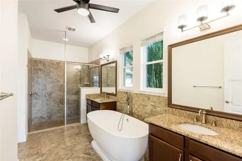 4703 Tobermory Way Bradenton FL 34211