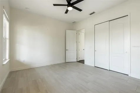 4703 Tobermory Way Bradenton FL 34211