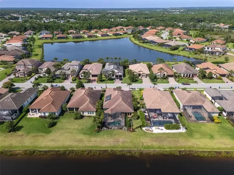 4703 Tobermory Way Bradenton FL 34211