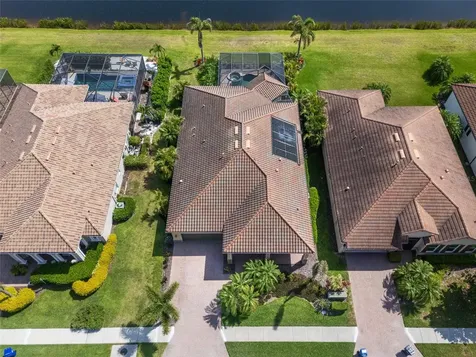 4703 Tobermory Way Bradenton FL 34211