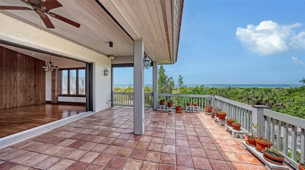 156 Emerson Drive Sarasota FL 34236