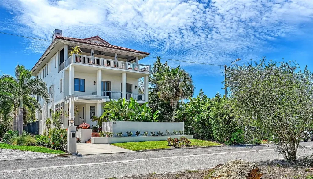 156 Emerson Drive Sarasota FL 34236