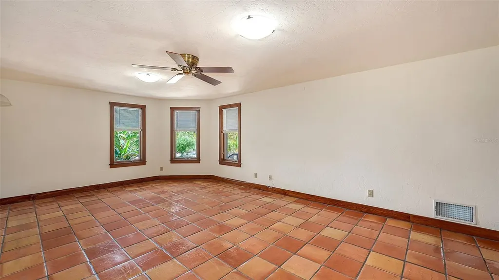 156 Emerson Drive Sarasota FL 34236