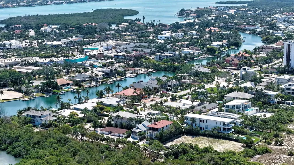 156 Emerson Drive Sarasota FL 34236
