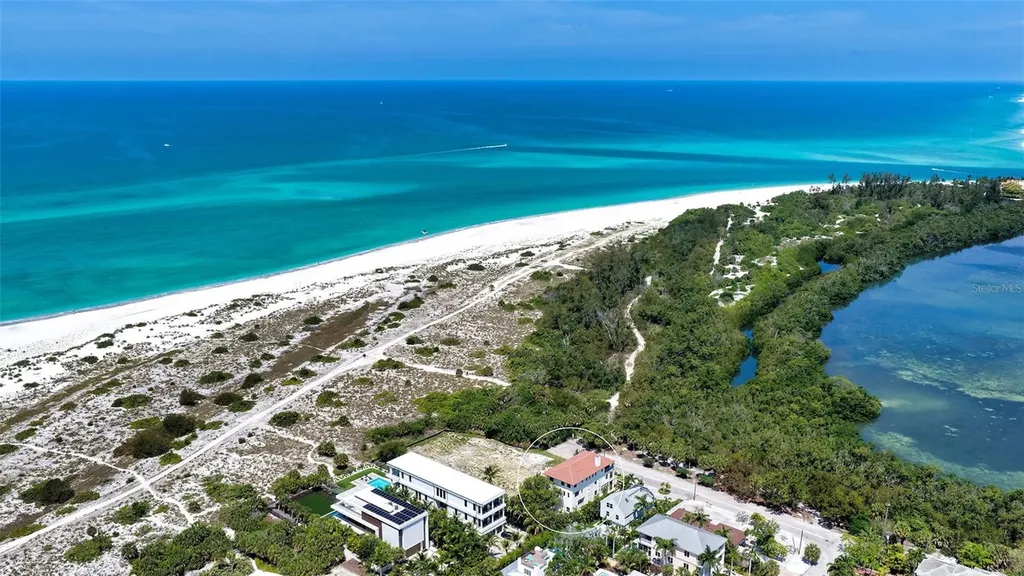 156 Emerson Drive Sarasota FL 34236
