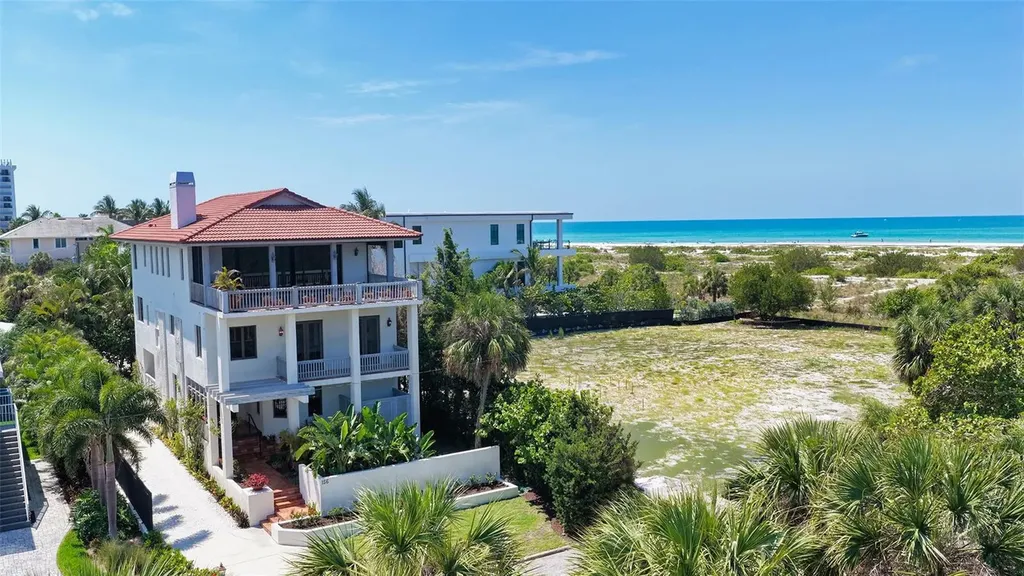 156 Emerson Drive Sarasota FL 34236