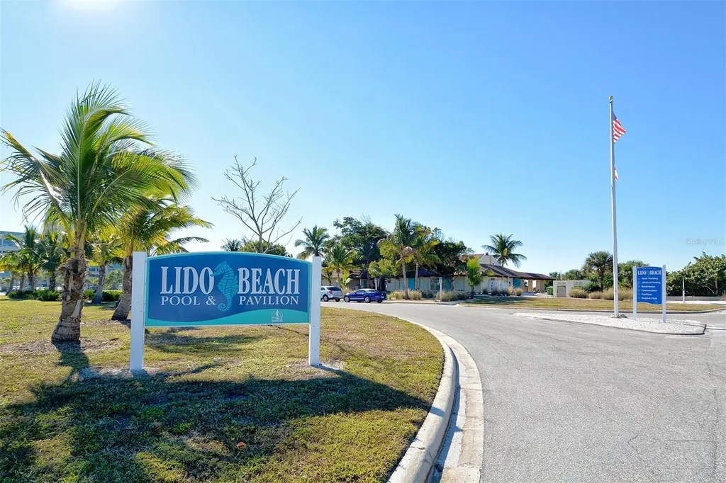 156 Emerson Drive Sarasota FL 34236