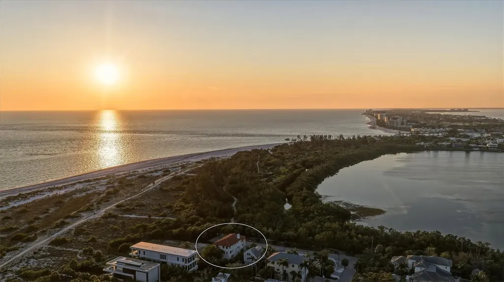 156 Emerson Drive Sarasota FL 34236