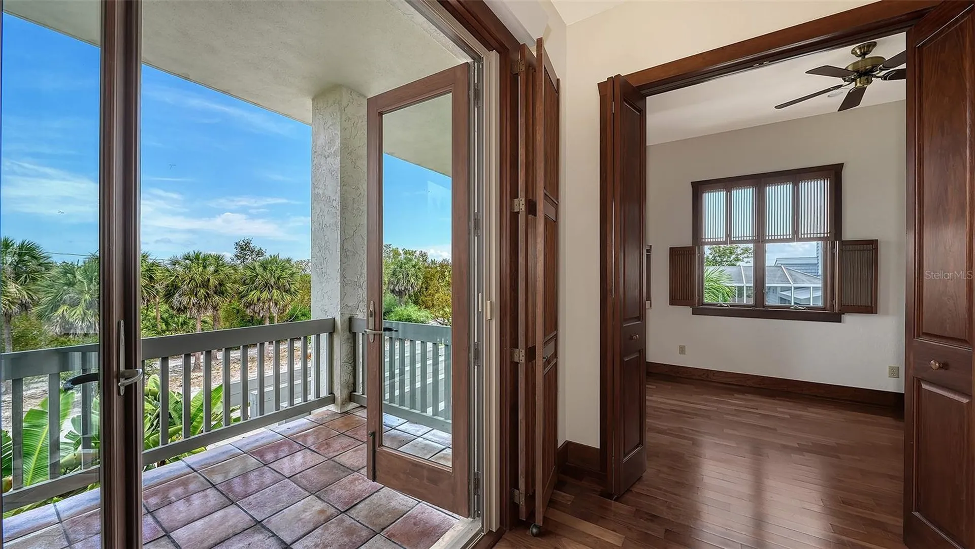156 Emerson Drive Sarasota FL 34236