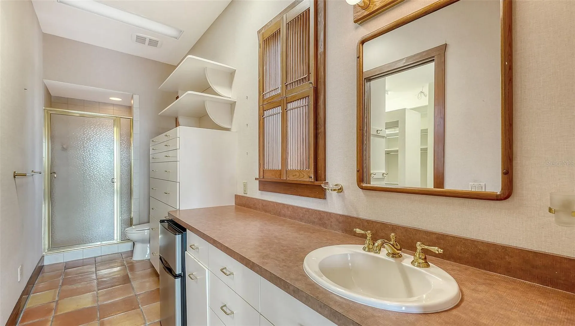 156 Emerson Drive Sarasota FL 34236