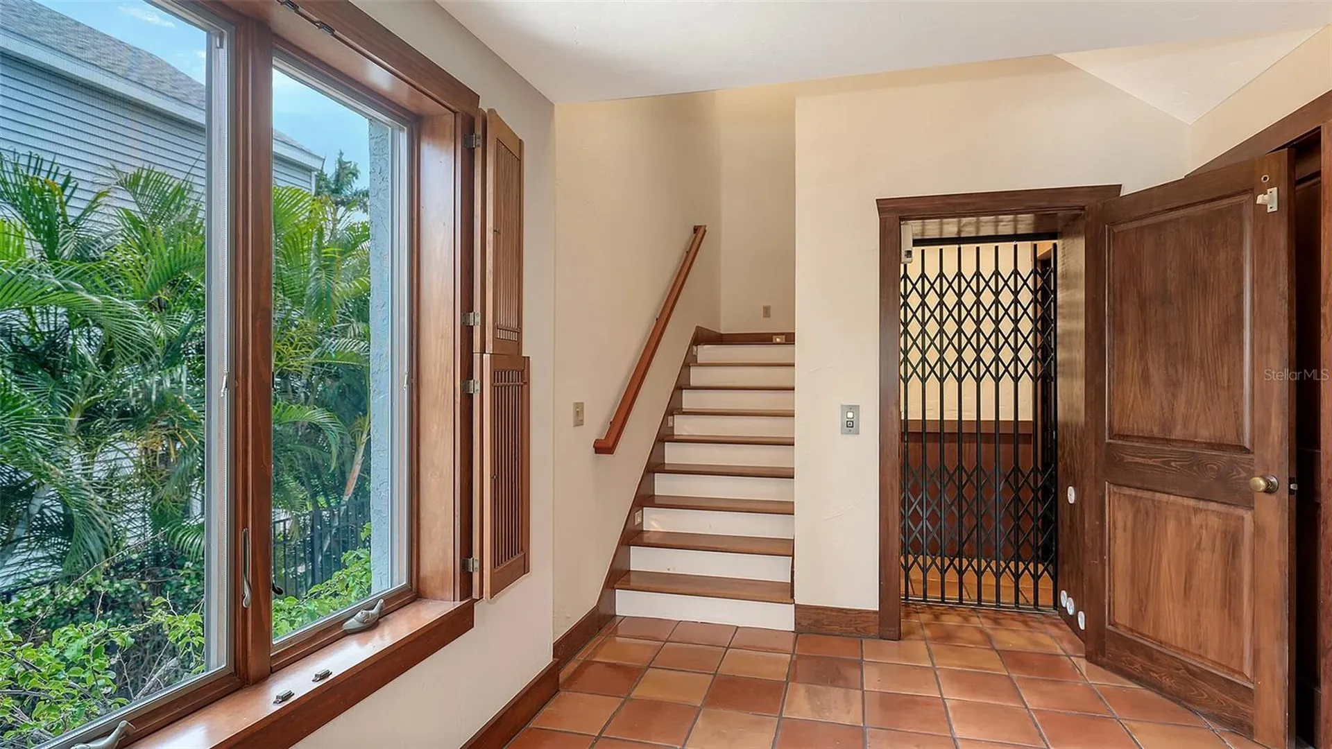 156 Emerson Drive Sarasota FL 34236