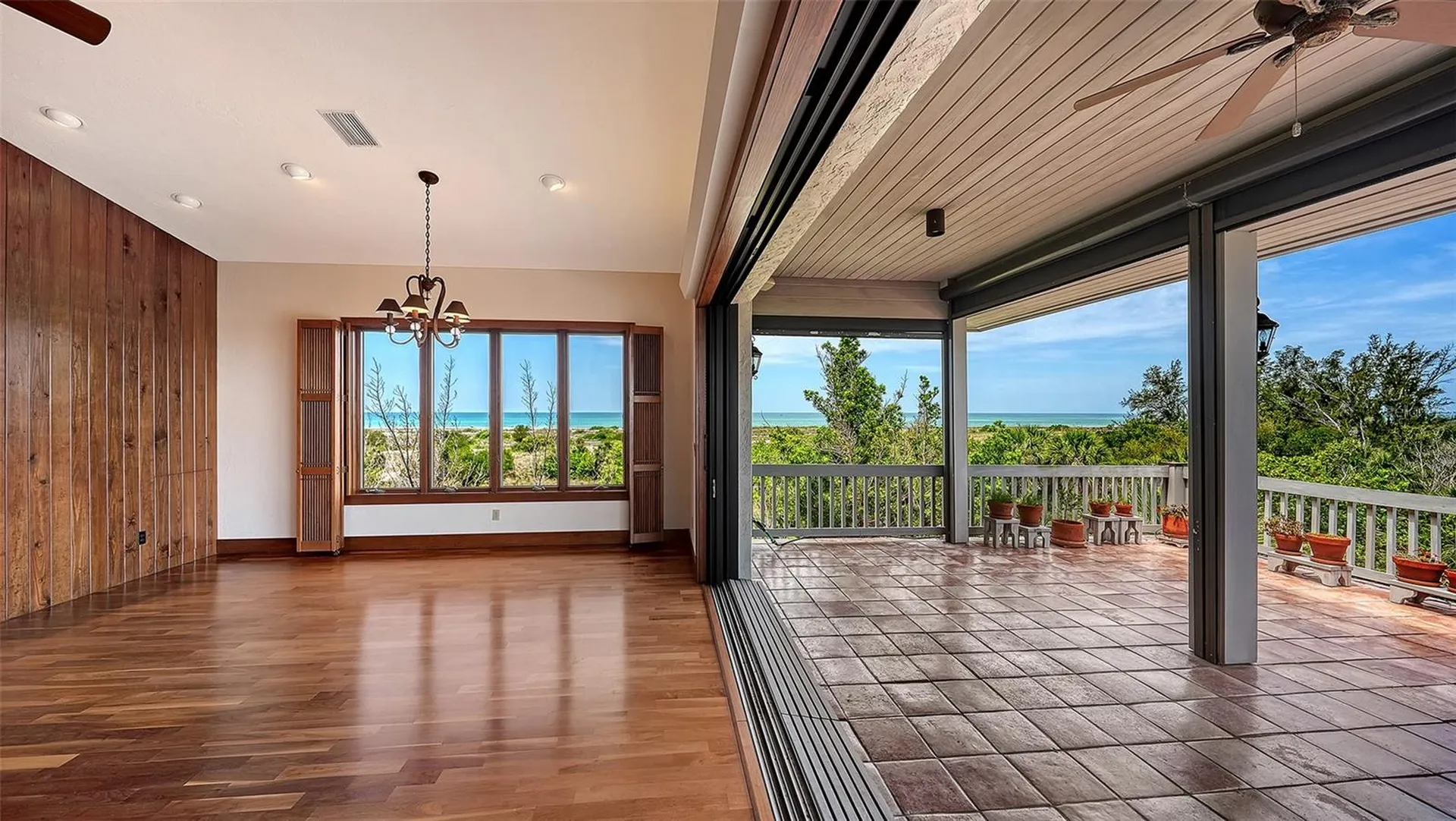 156 Emerson Drive Sarasota FL 34236