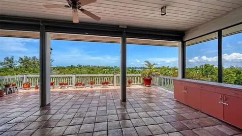 156 Emerson Drive Sarasota FL 34236