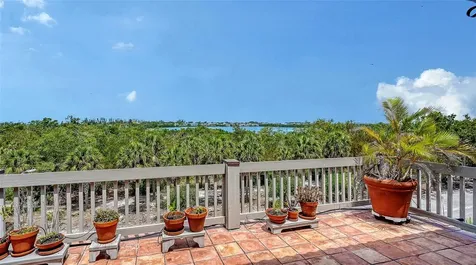 156 Emerson Drive Sarasota FL 34236