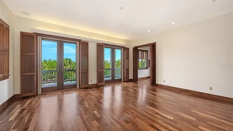 156 Emerson Drive Sarasota FL 34236