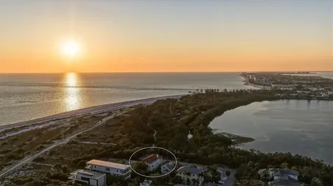 156 Emerson Drive Sarasota FL 34236