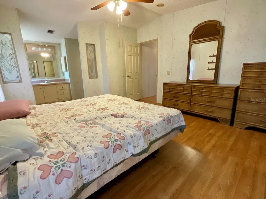 35935 Tanda Circle Zephyrhills FL 33541