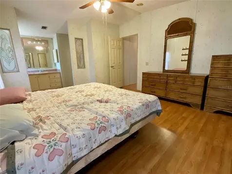 35935 Tanda Circle Zephyrhills FL 33541