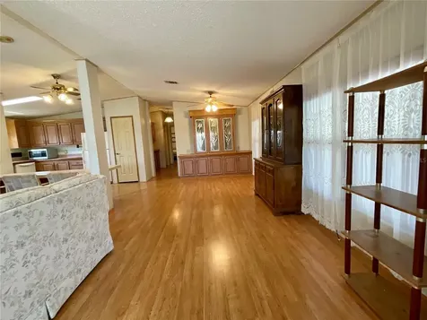 35935 Tanda Circle Zephyrhills FL 33541