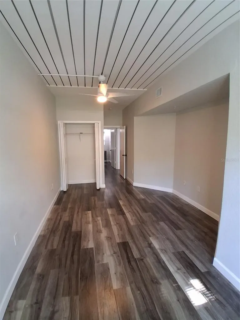 2402 W Azeele Street Tampa FL 33609