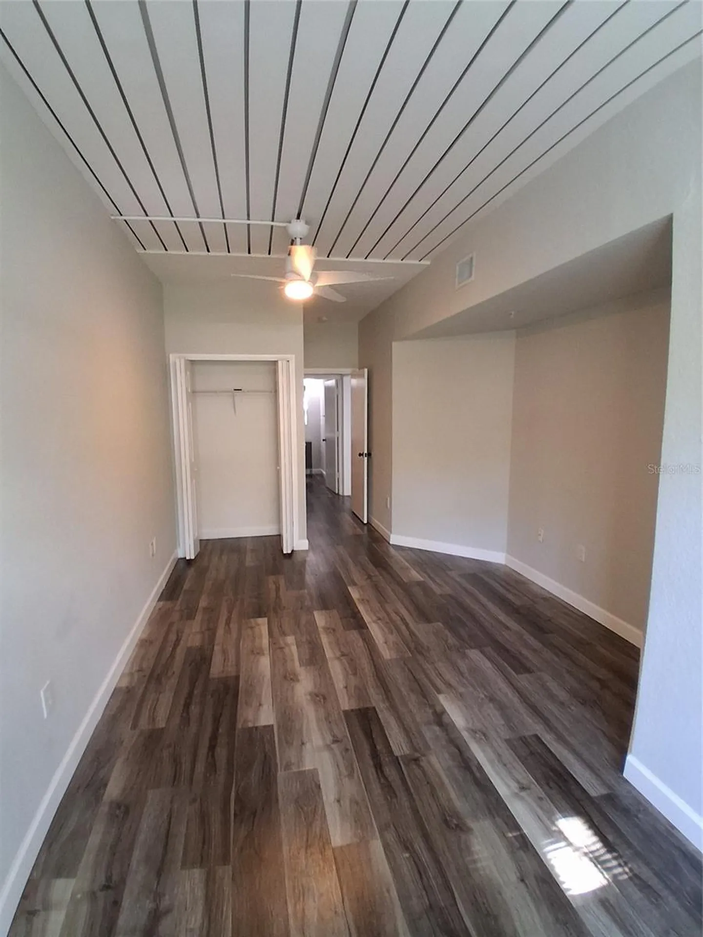 2402 W Azeele Street Tampa FL 33609
