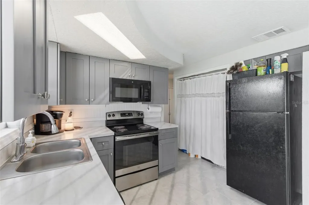 4327 Beacon Square Drive Holiday FL 34691