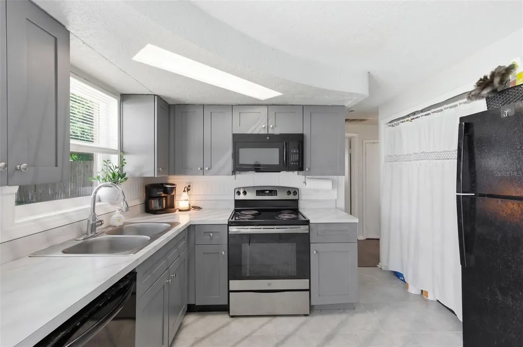 4327 Beacon Square Drive Holiday FL 34691