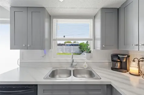 4327 Beacon Square Drive Holiday FL 34691