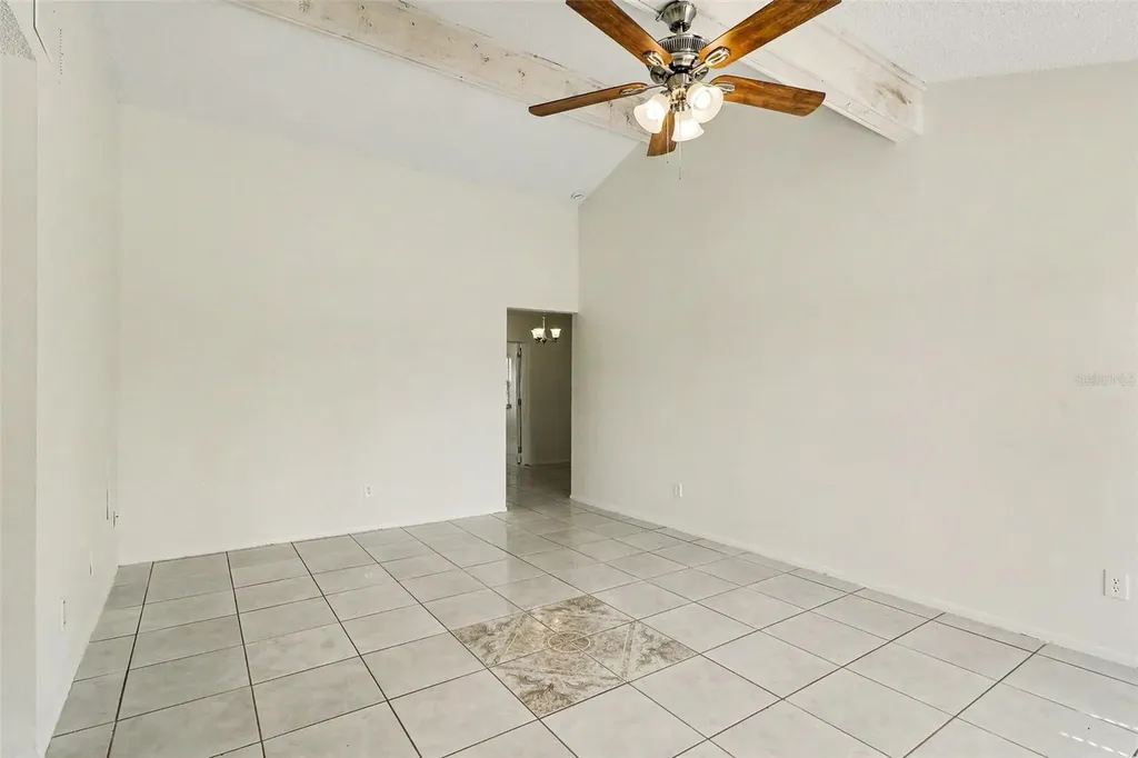 136 W Cedarwood Circle Kissimmee FL 34743