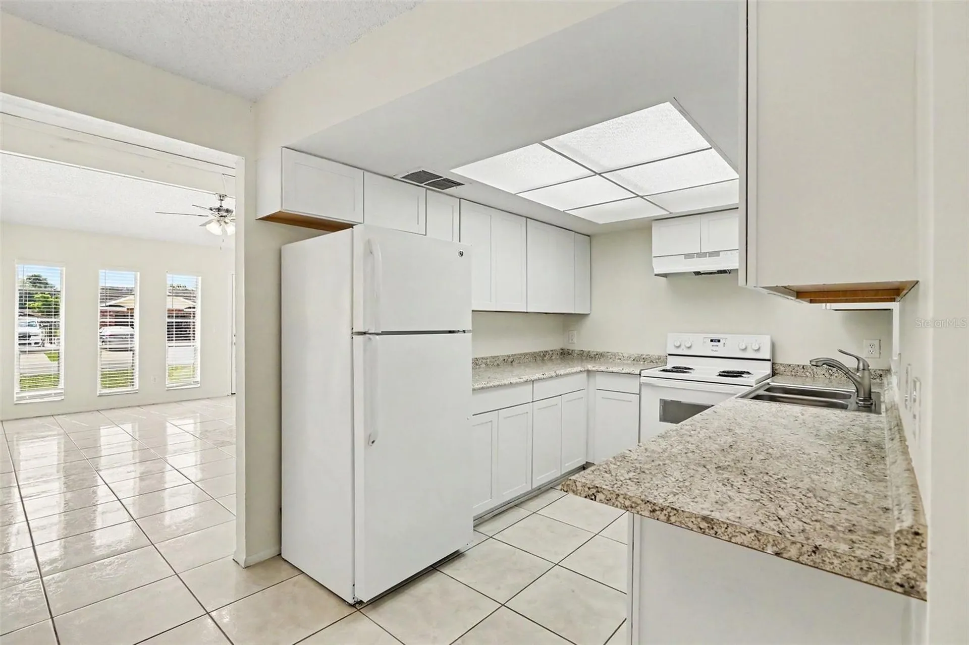 136 W Cedarwood Circle Kissimmee FL 34743