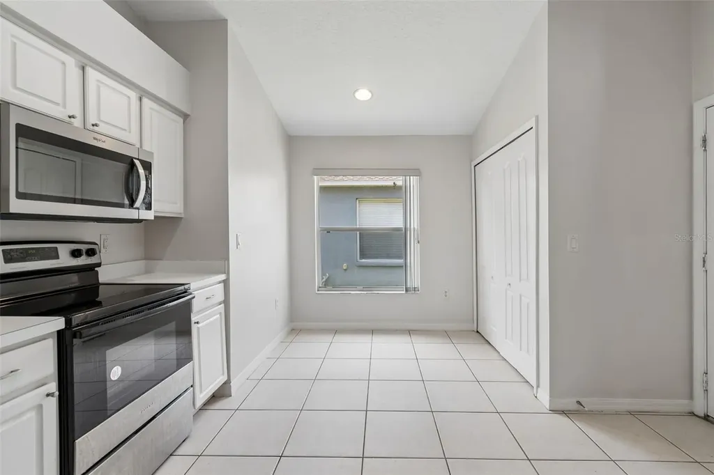 2222 Roanoke Springs Drive Ruskin FL 33570