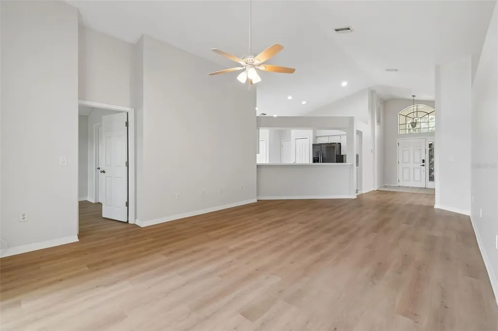 2222 Roanoke Springs Drive Ruskin FL 33570