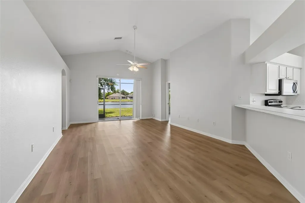 2222 Roanoke Springs Drive Ruskin FL 33570