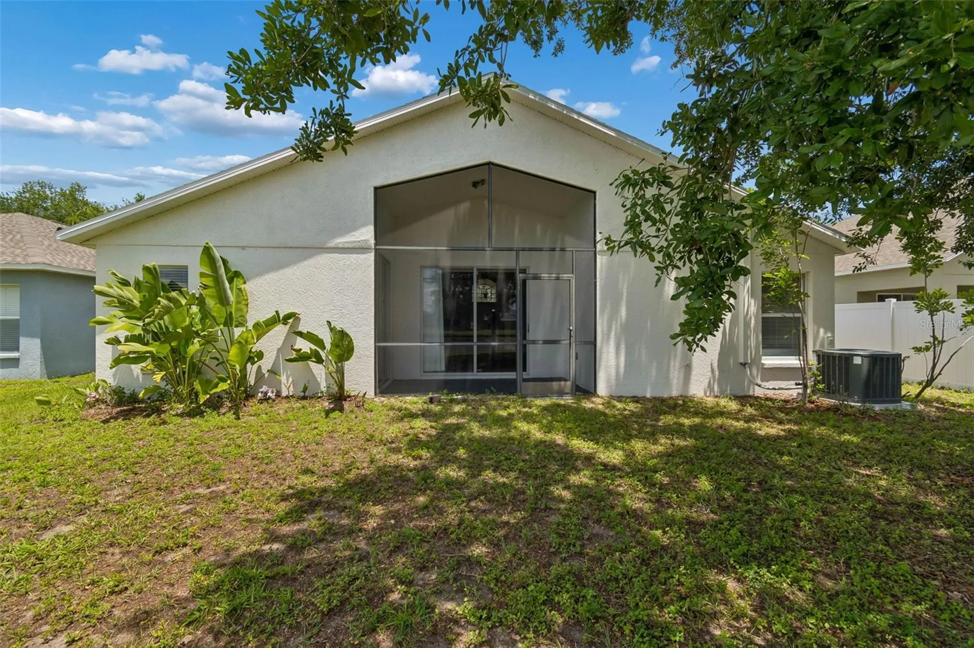 2222 Roanoke Springs Drive Ruskin FL 33570