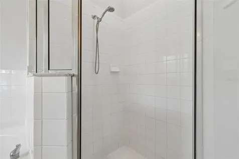 2222 Roanoke Springs Drive Ruskin FL 33570