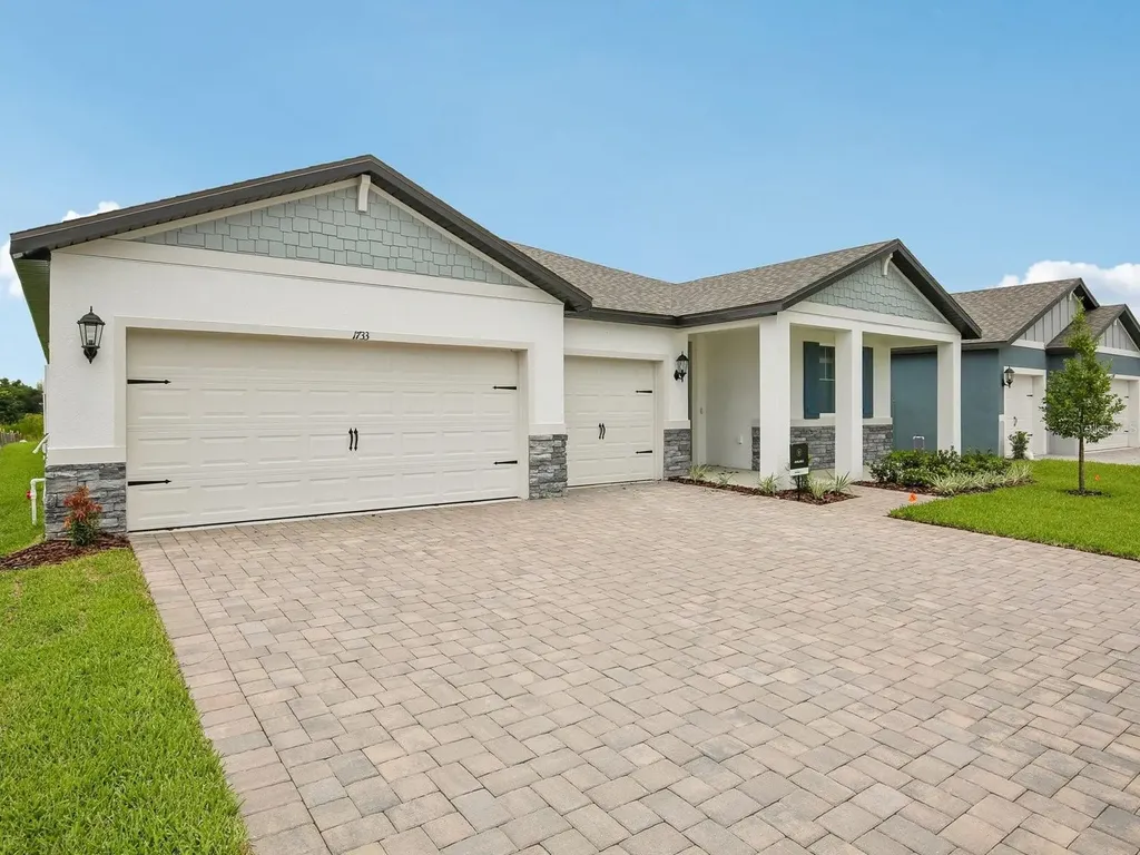 1733 Coolridge Place Zephyrhills FL 33541