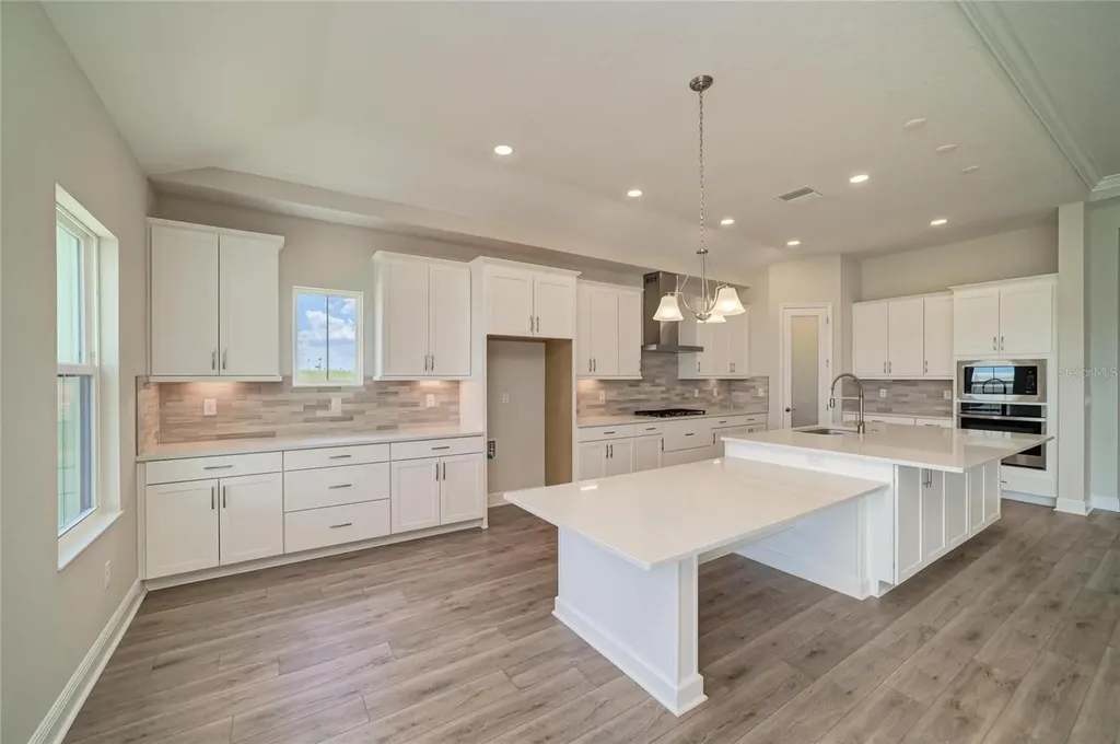 9806 Leaf Green Lane Dade City FL 33525