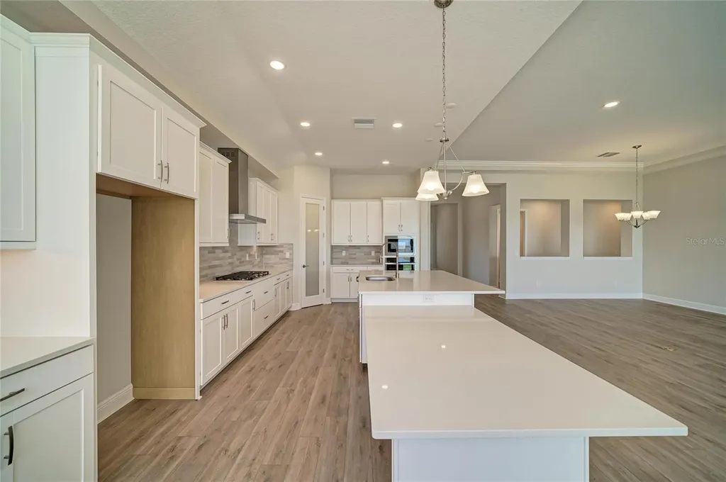 9806 Leaf Green Lane Dade City FL 33525