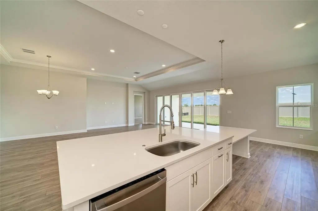 9806 Leaf Green Lane Dade City FL 33525
