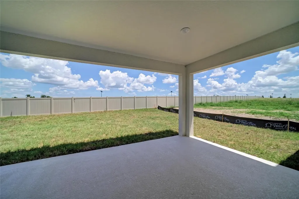 9806 Leaf Green Lane Dade City FL 33525