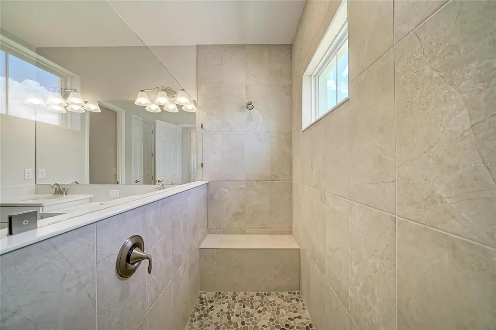 9806 Leaf Green Lane Dade City FL 33525