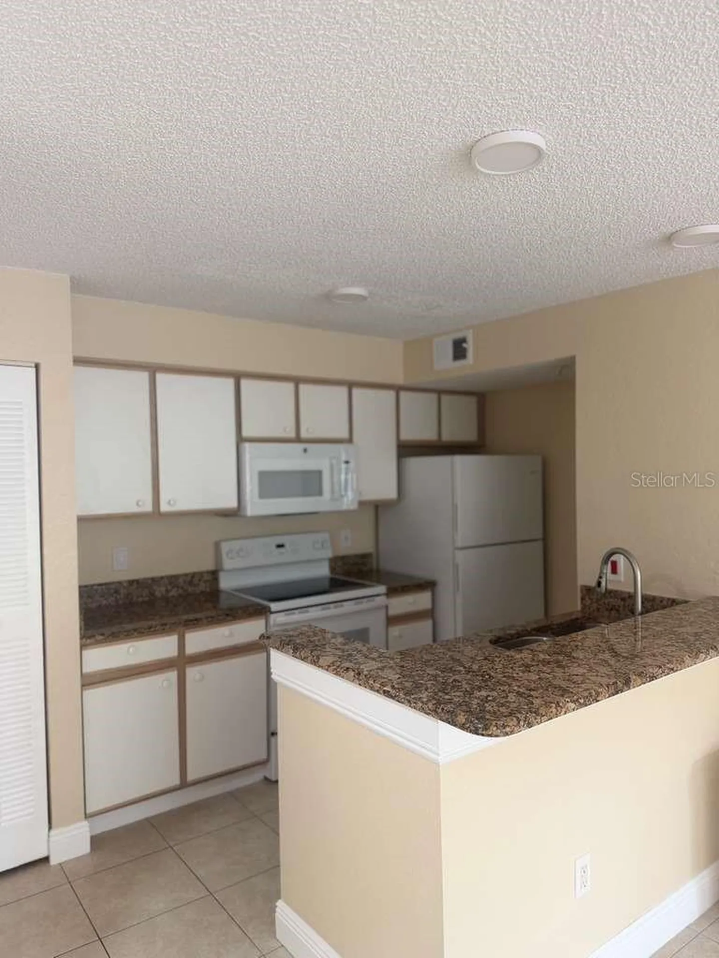2208 Antigua Place Kissimmee FL 34741