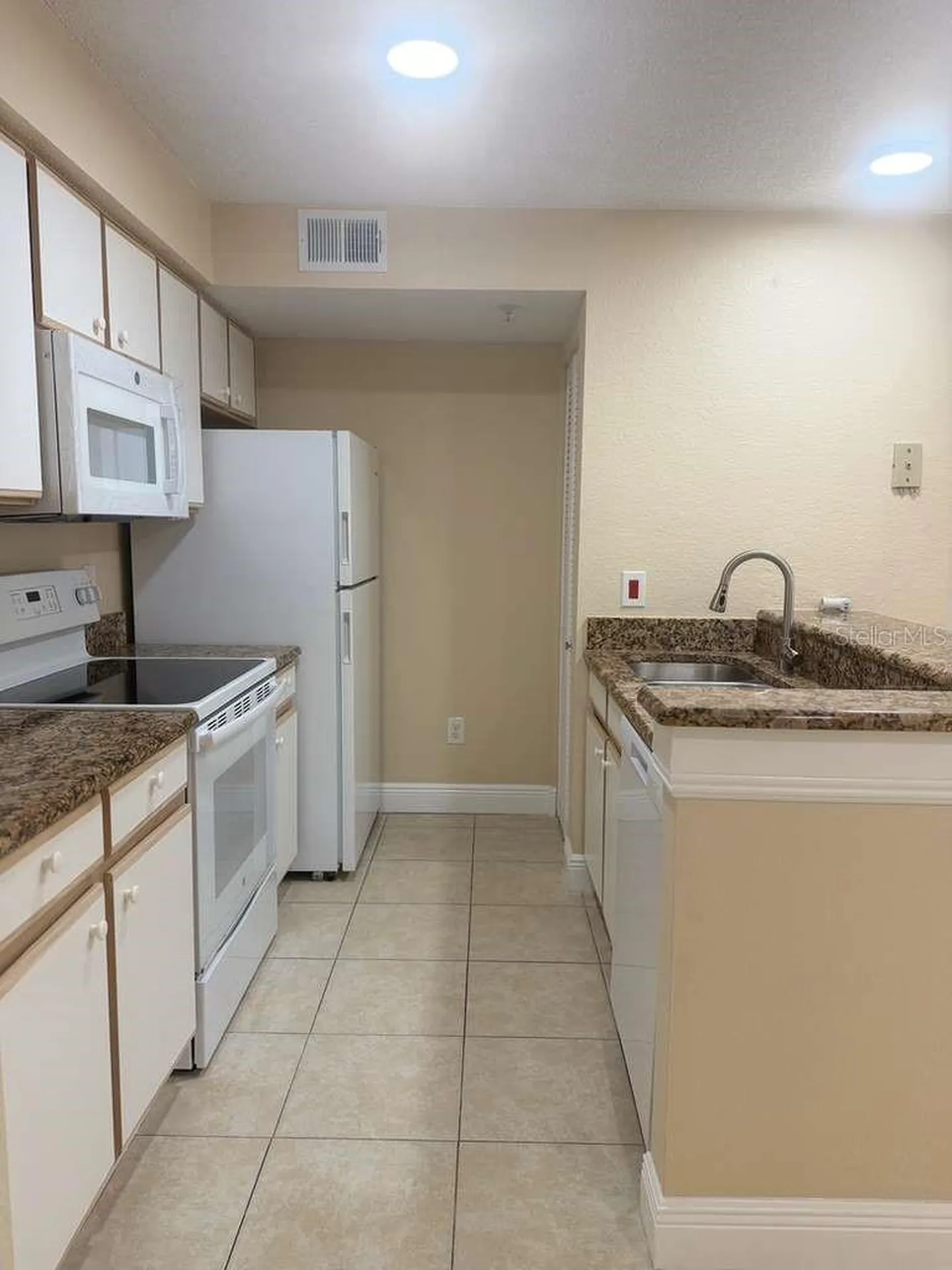 2208 Antigua Place Kissimmee FL 34741
