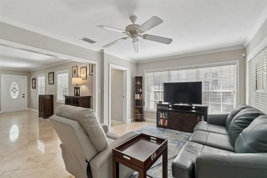 4420 W San Carlos Street Tampa FL 33629