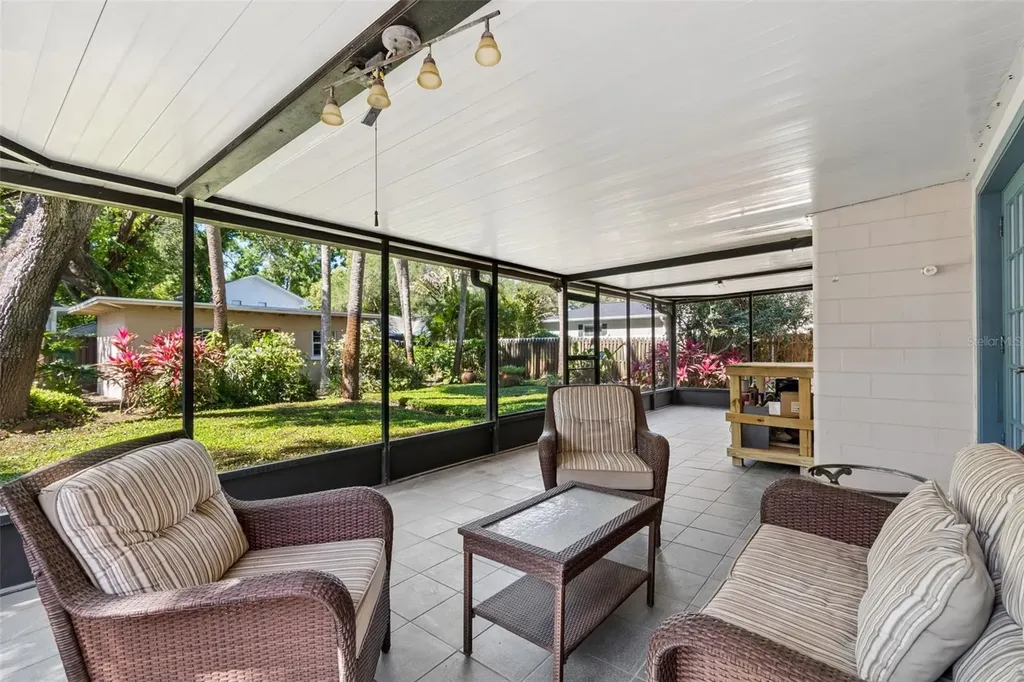 4420 W San Carlos Street Tampa FL 33629