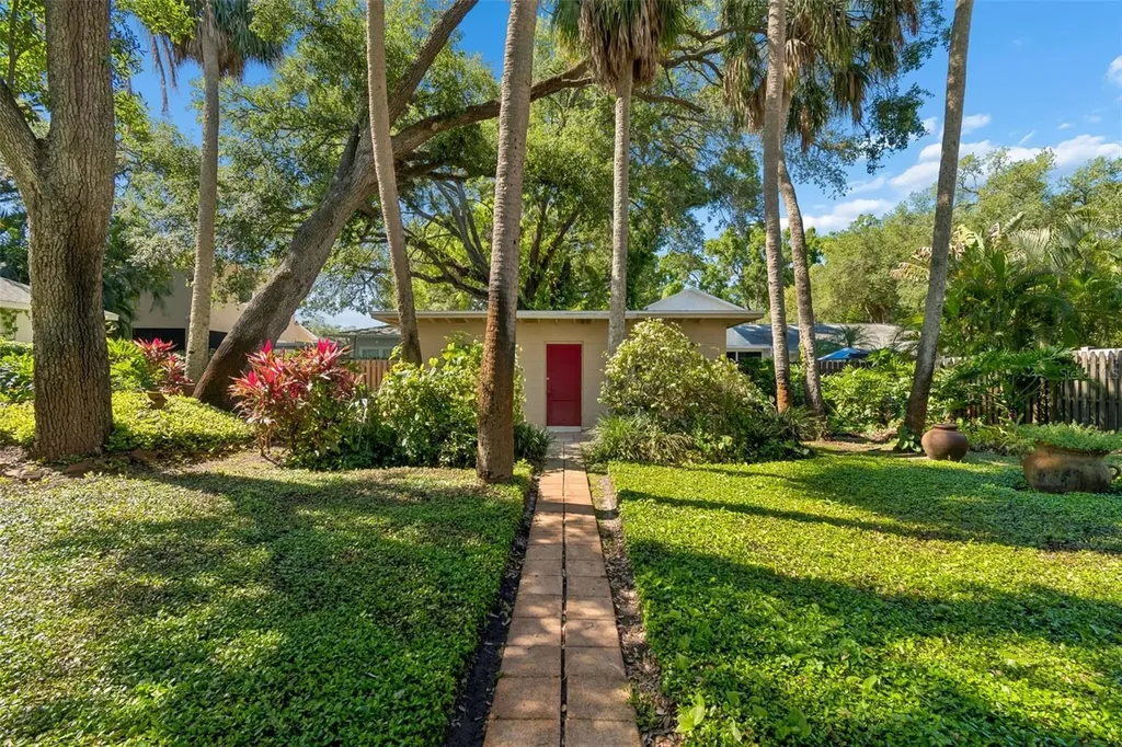 4420 W San Carlos Street Tampa FL 33629