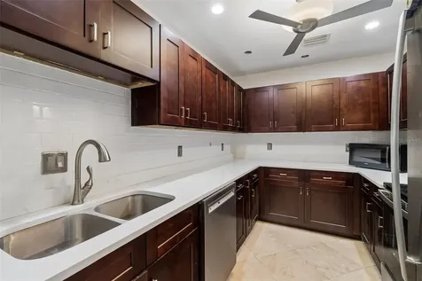 4420 W San Carlos Street Tampa FL 33629