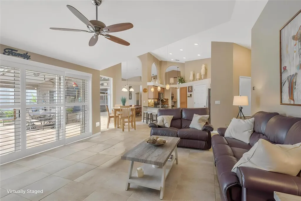 1804 River Crossing Drive Valrico FL 33596