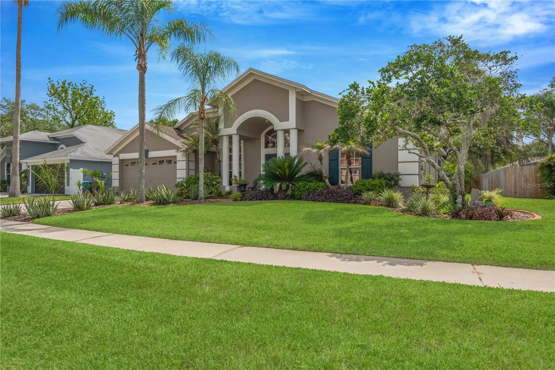 1804 River Crossing Drive Valrico FL 33596